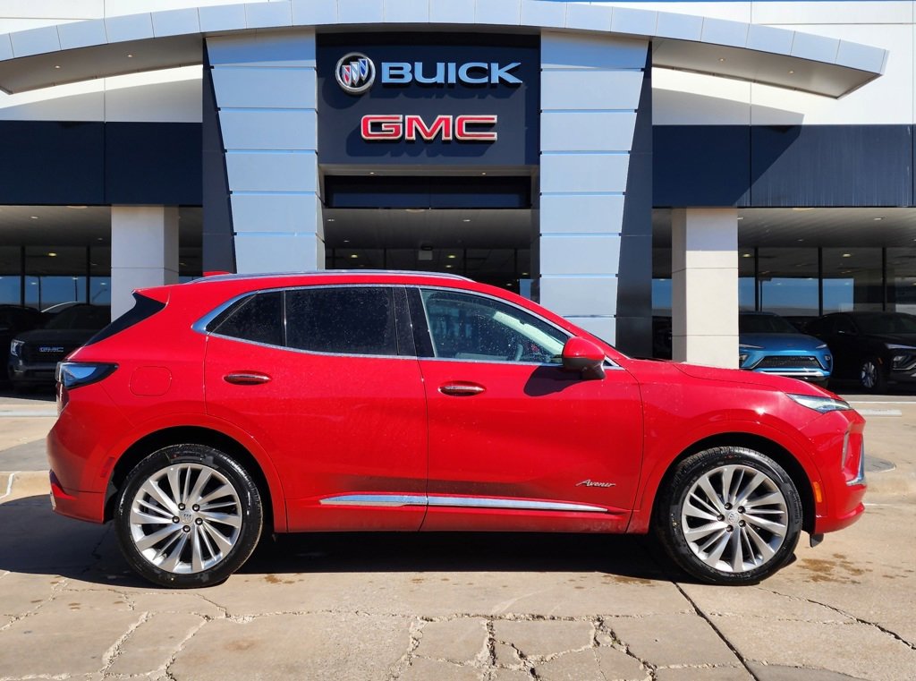2025 Buick Envision Avenir photo 2