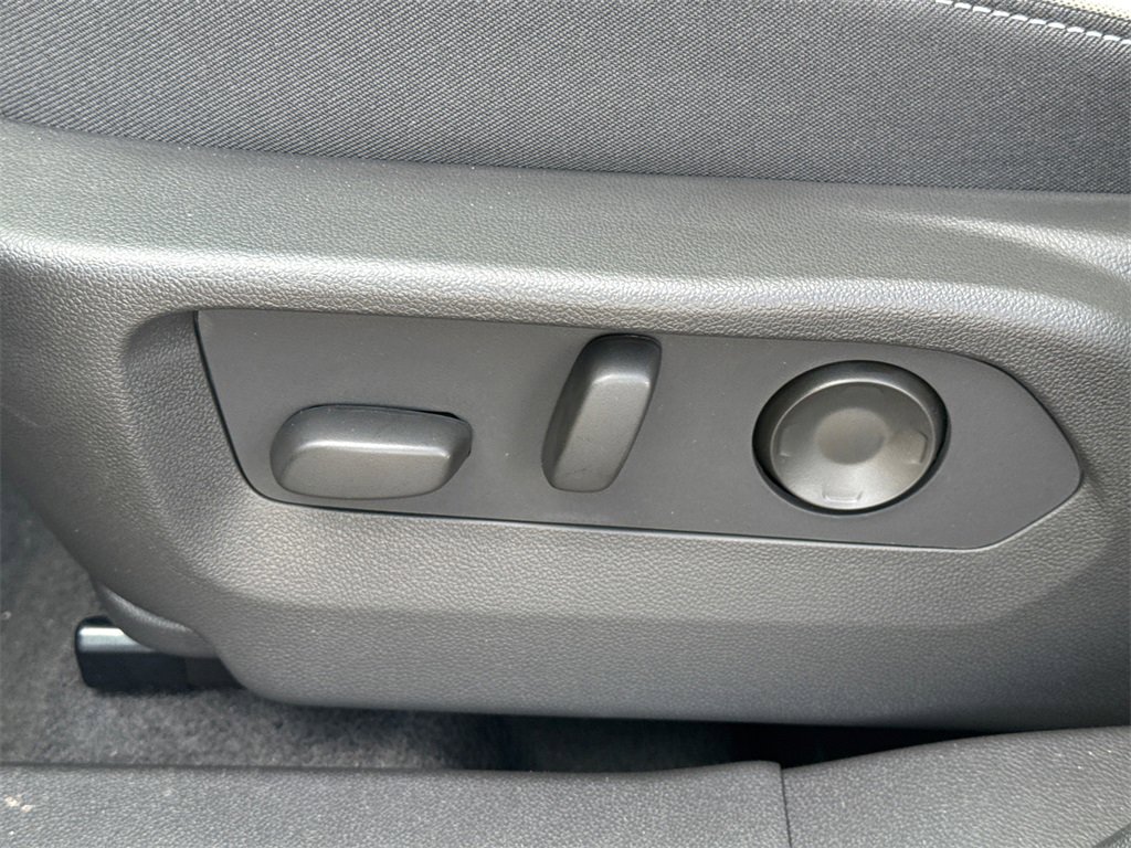 2025 BUICK ENVISION - Image 17