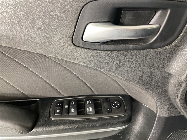 2022 Dodge Charger SXT photo 17