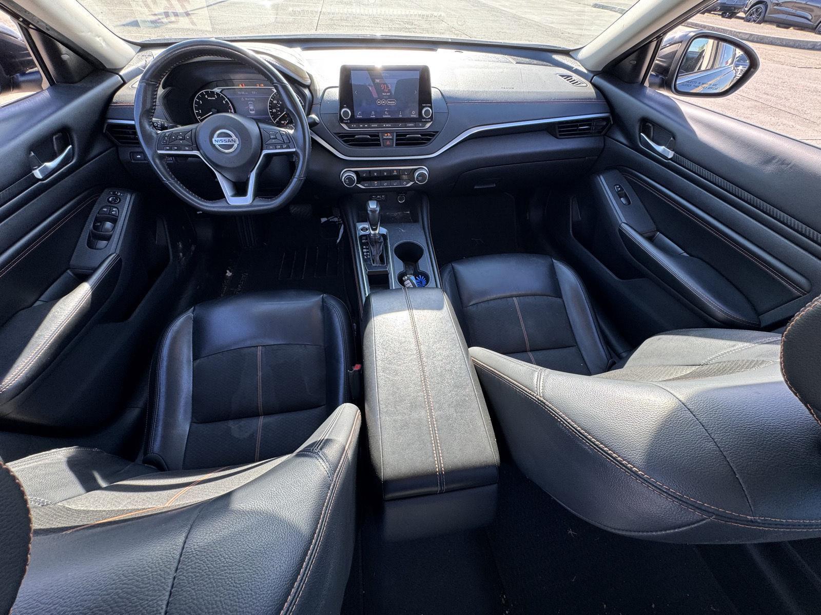 2022 Nissan Altima 2.5 SR photo 22