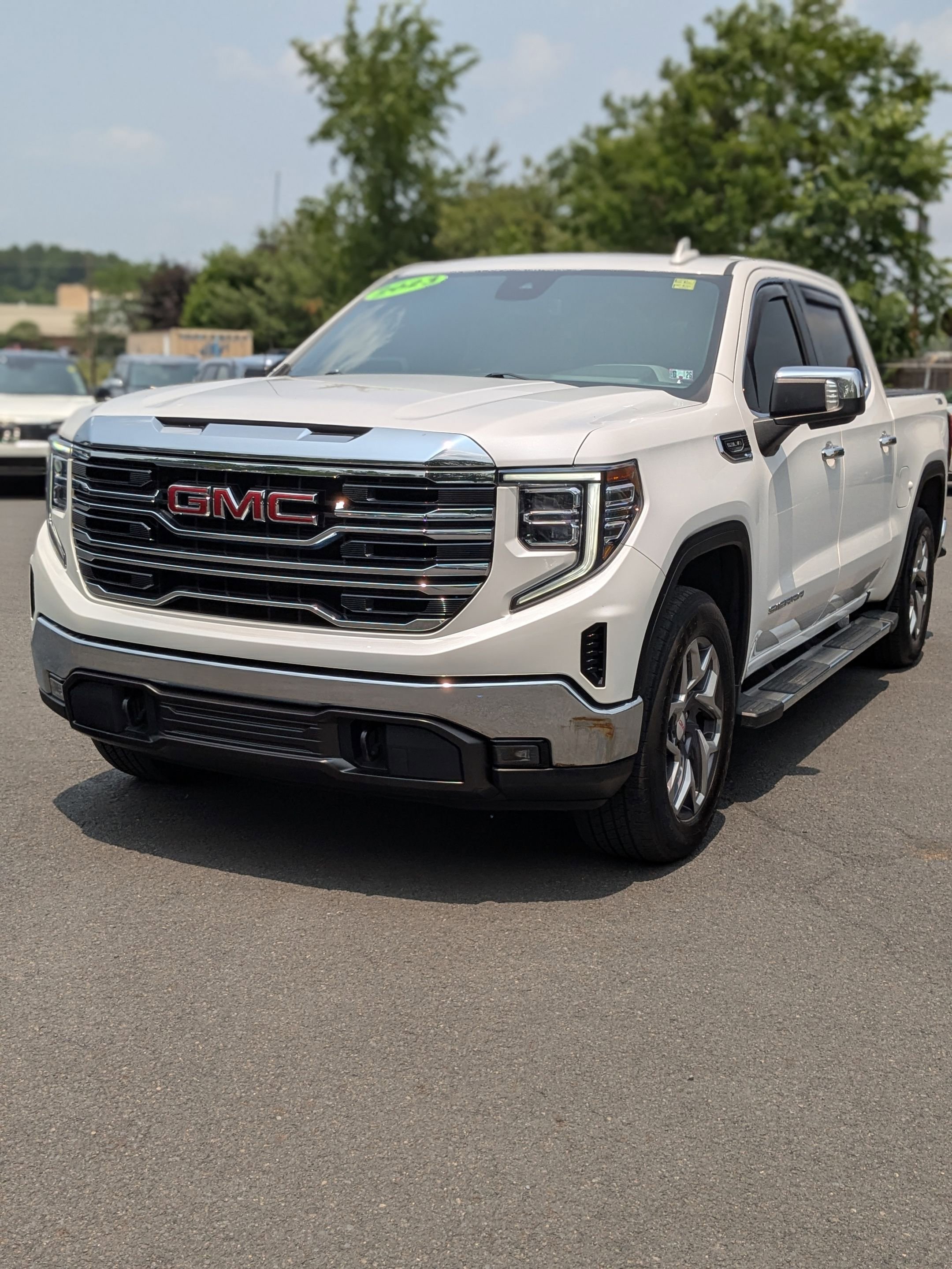 2023 Gmc Sierra 1500 SLT photo 3