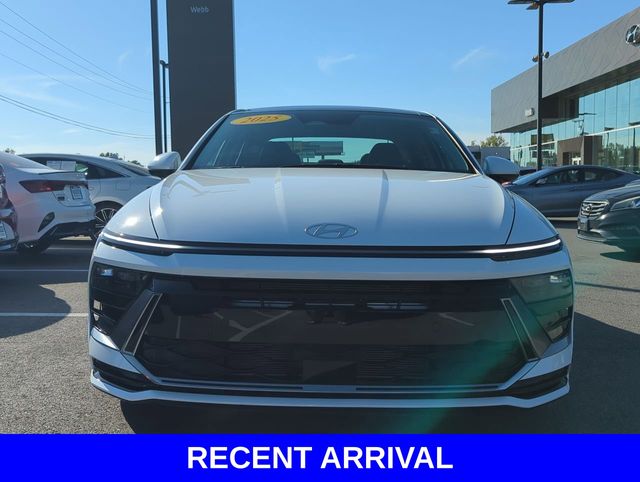 2025 Hyundai Sonata SEL Convenience photo 3