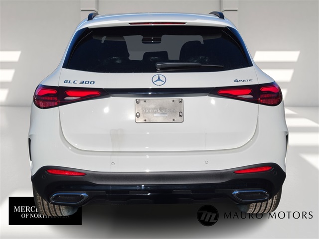 2025 Mercedes Benz GLC 300 4MATIC photo 4