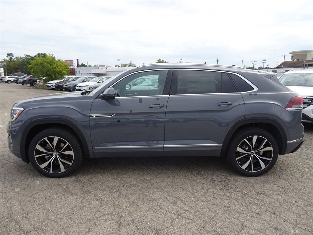 2024 Volkswagen Atlas Cross Sport SEL Premium R-Line photo 2
