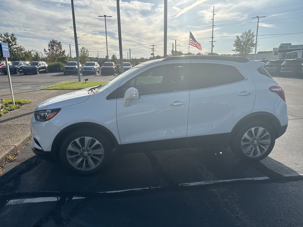 2017 Buick Encore Essence photo 2