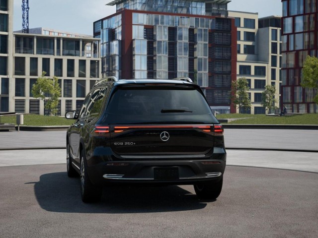 2025 Mercedes Benz EQB photo 25