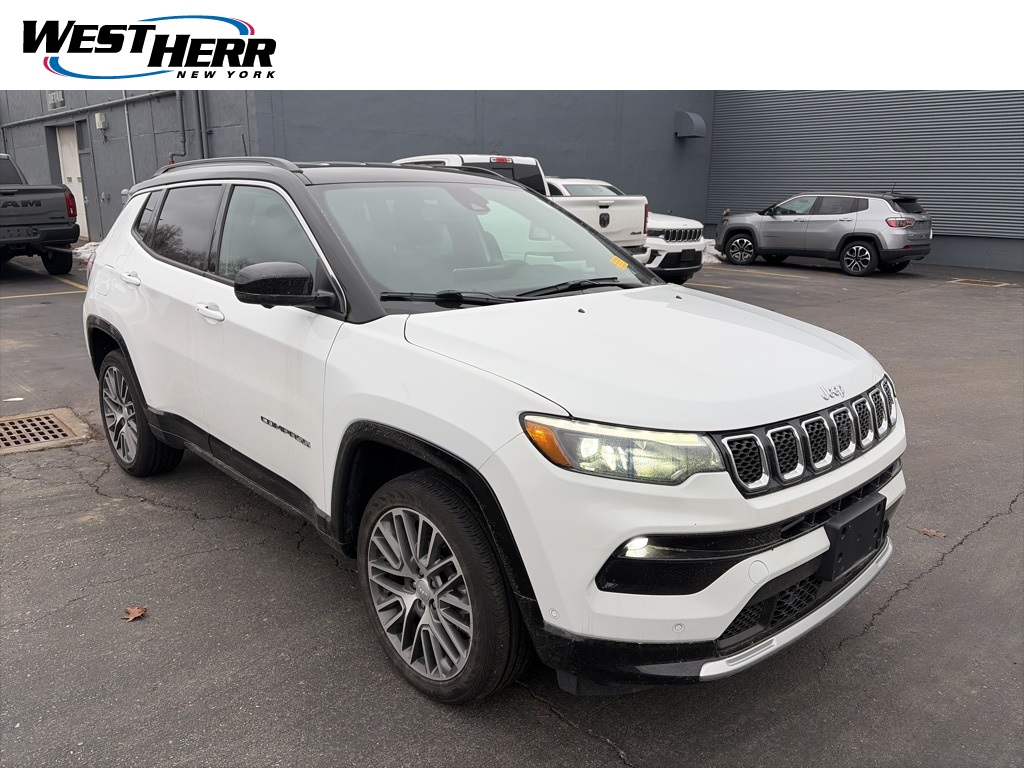 2023 Jeep Compass Limited's photo