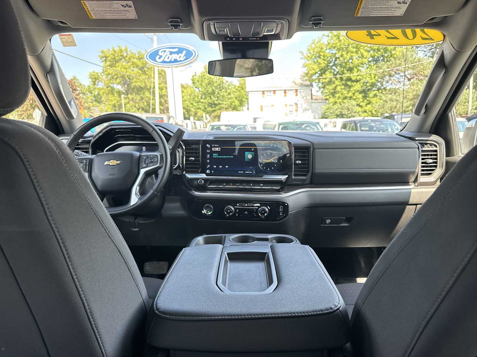 2024 Chevrolet Silverado 1500 LT photo 20