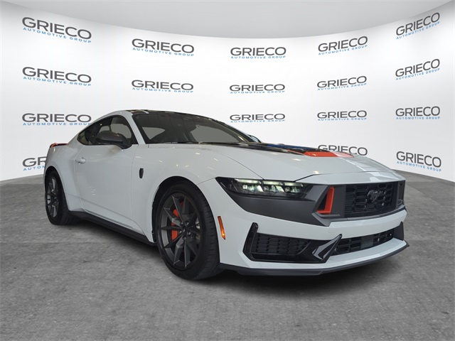 2024 Ford Mustang Dark Horse's photo