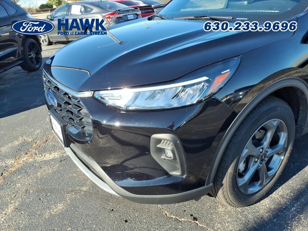 2025 FORD ESCAPE - Image 9