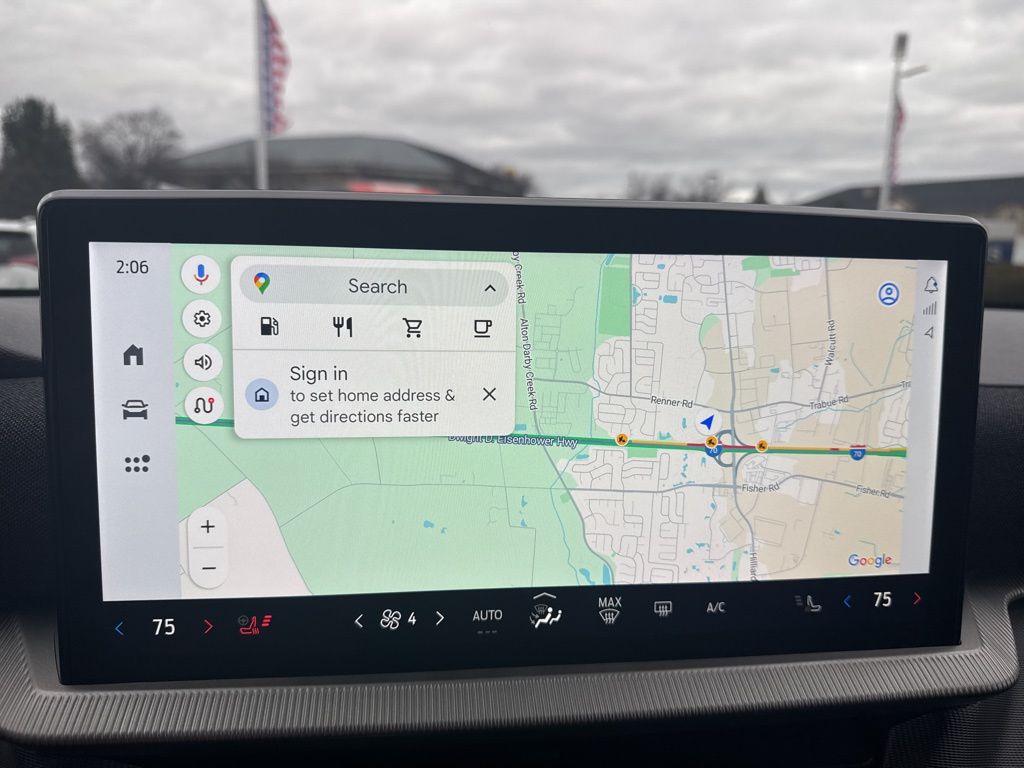 2025 Ford Explorer ST photo 2