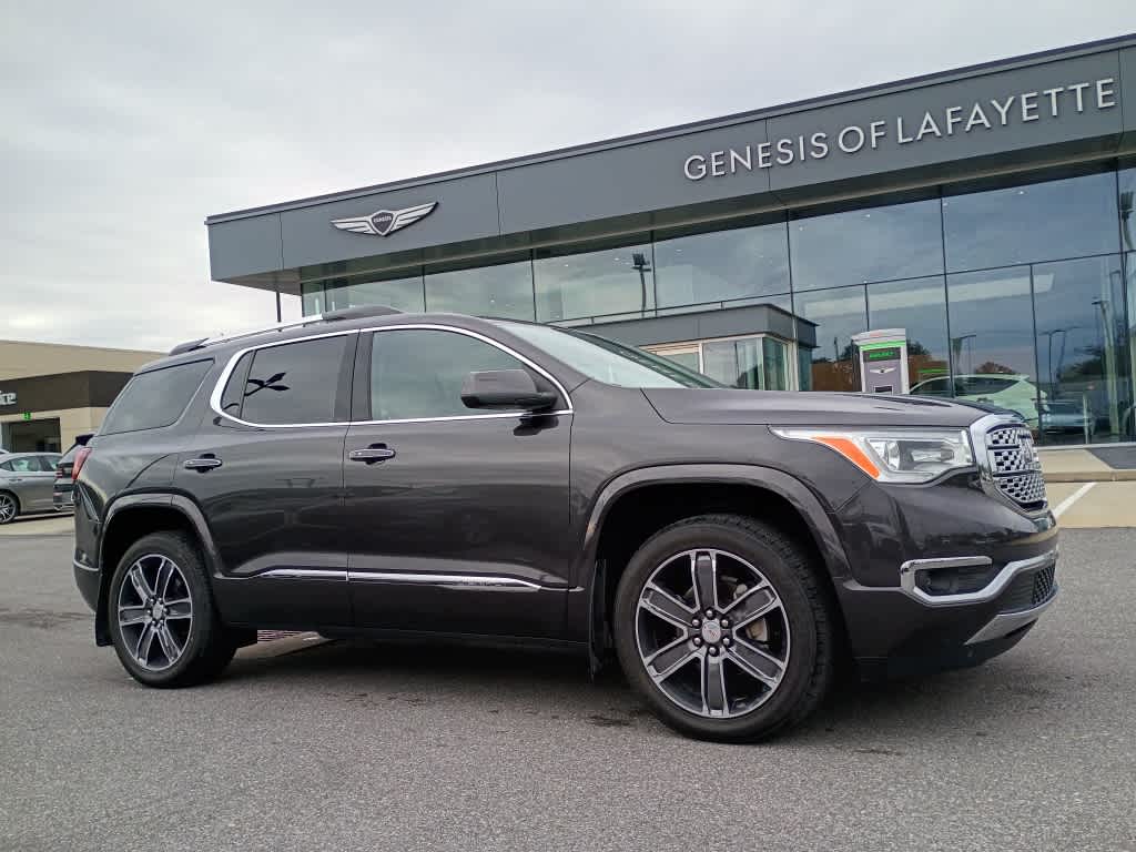 2019 GMC Acadia Denali's photo