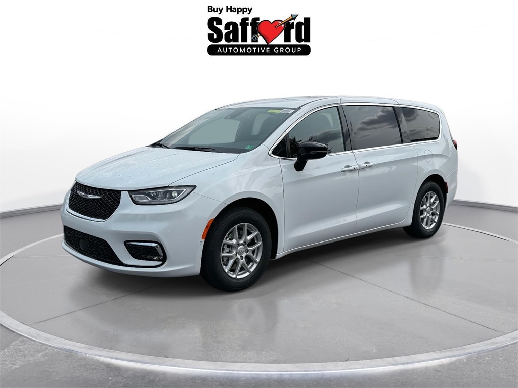 2026 Chrysler Pacifica Select's photo