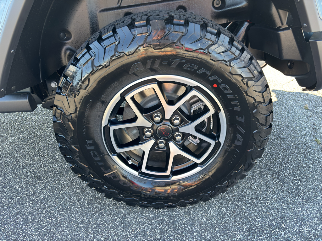 2025 Jeep Wrangler Rubicon photo 16