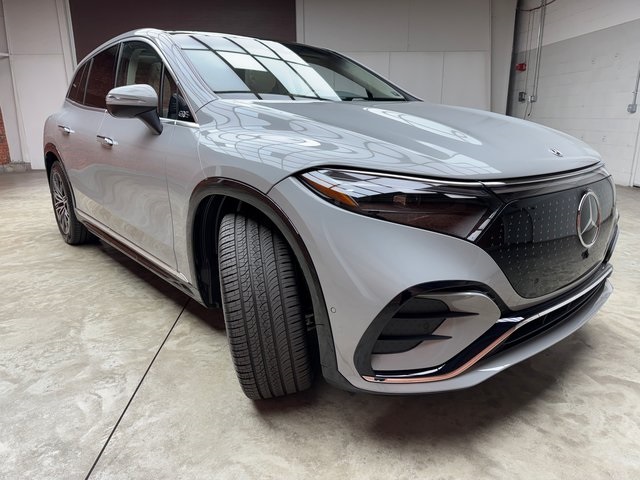2026 Mercedes Benz EQS SUV 450 4MATIC photo 6