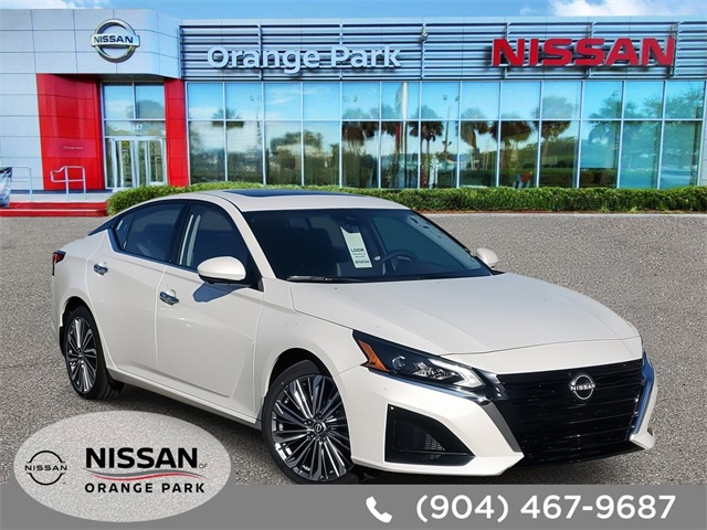 2025 Nissan Altima SL's photo