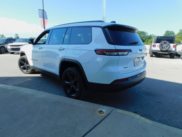 2023 Jeep Grand Cherokee Altitude photo 5
