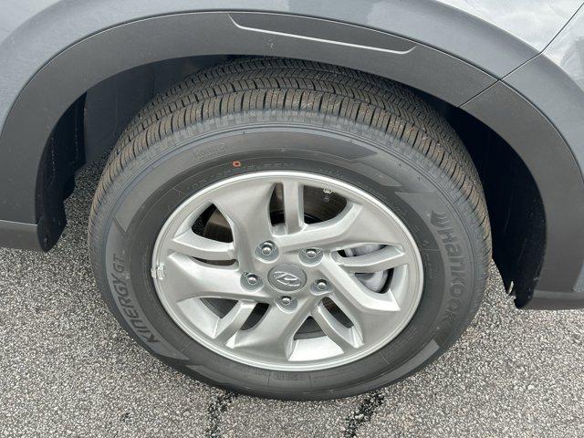 2025 Hyundai Venue SE photo 12