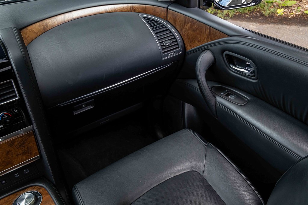 2023 Nissan Armada SL photo 18