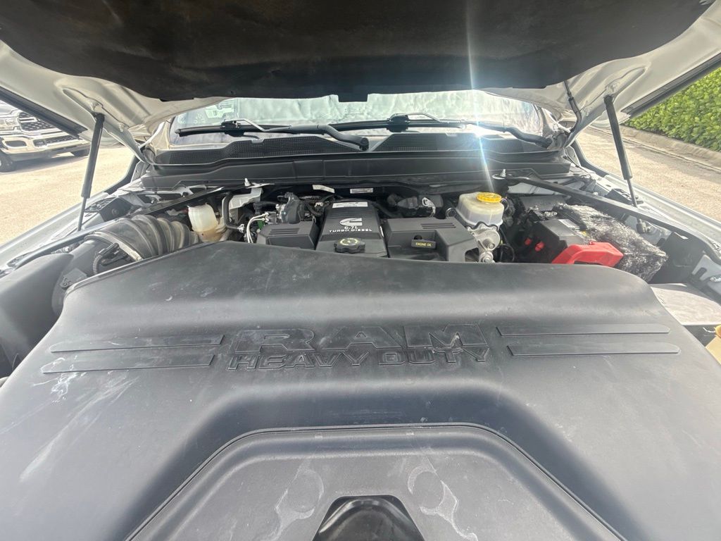 2020 Ram 3500 Laramie photo 29