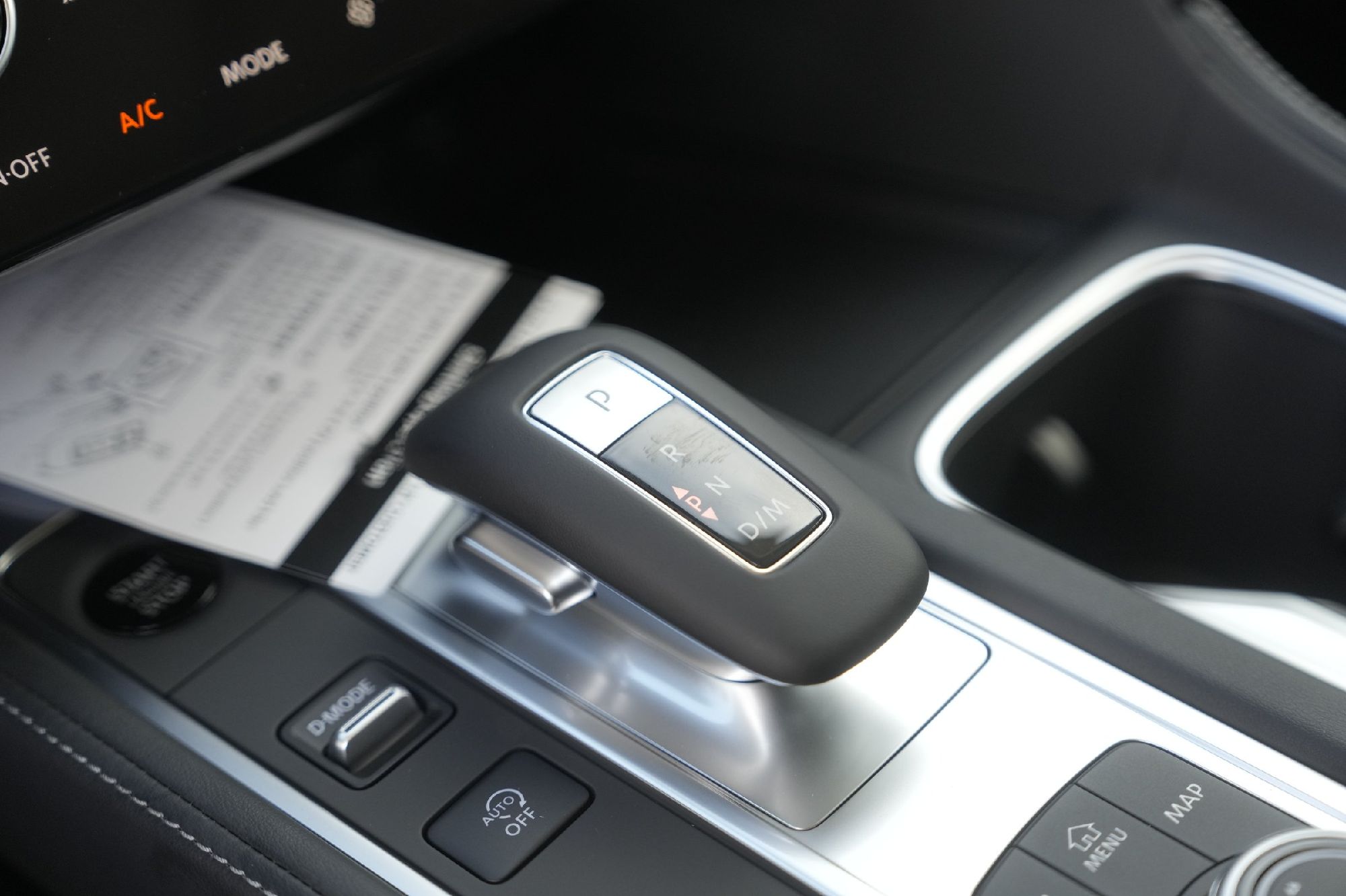 2026 Infiniti QX60 Luxe AWD photo 9