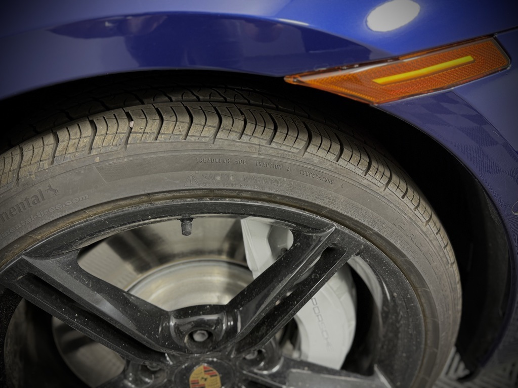 2024 Porsche Taycan photo 20