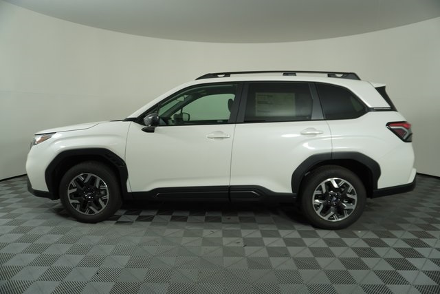 2026 Subaru Forester Premium photo 4