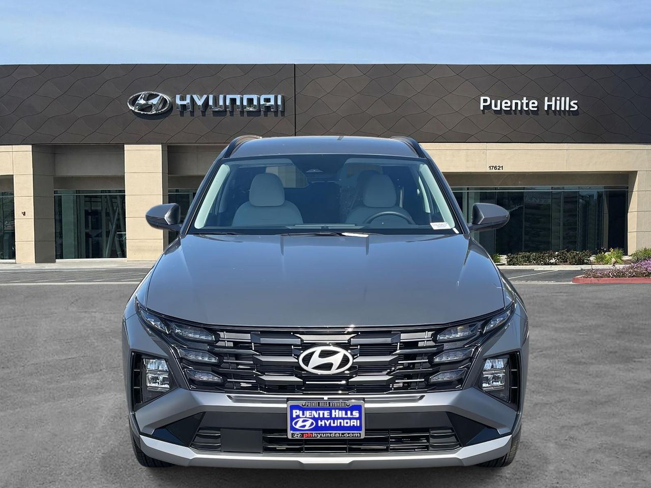 2026 Hyundai Tucson SEL photo 2