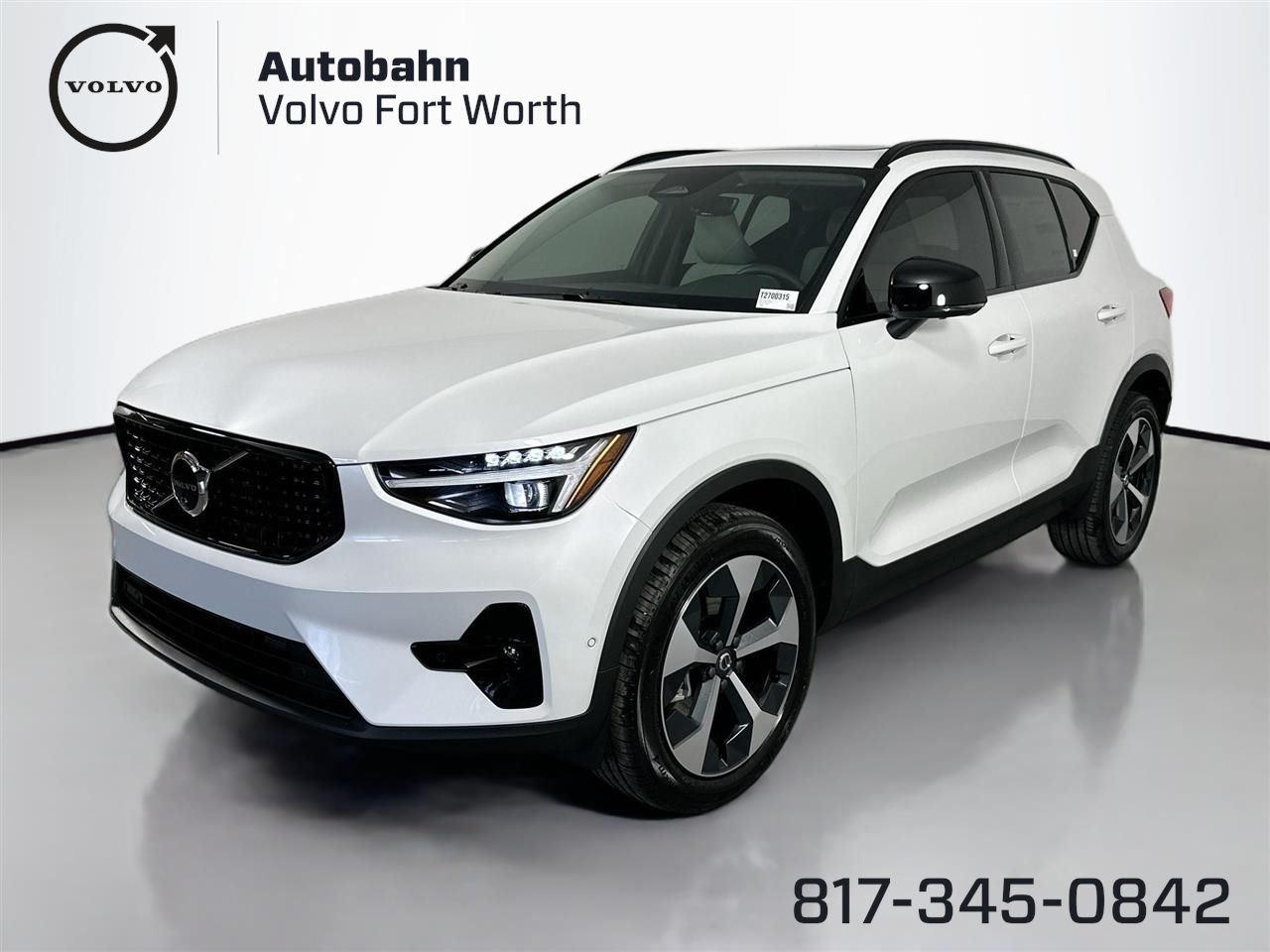 2026 Volvo XC40 Plus's photo