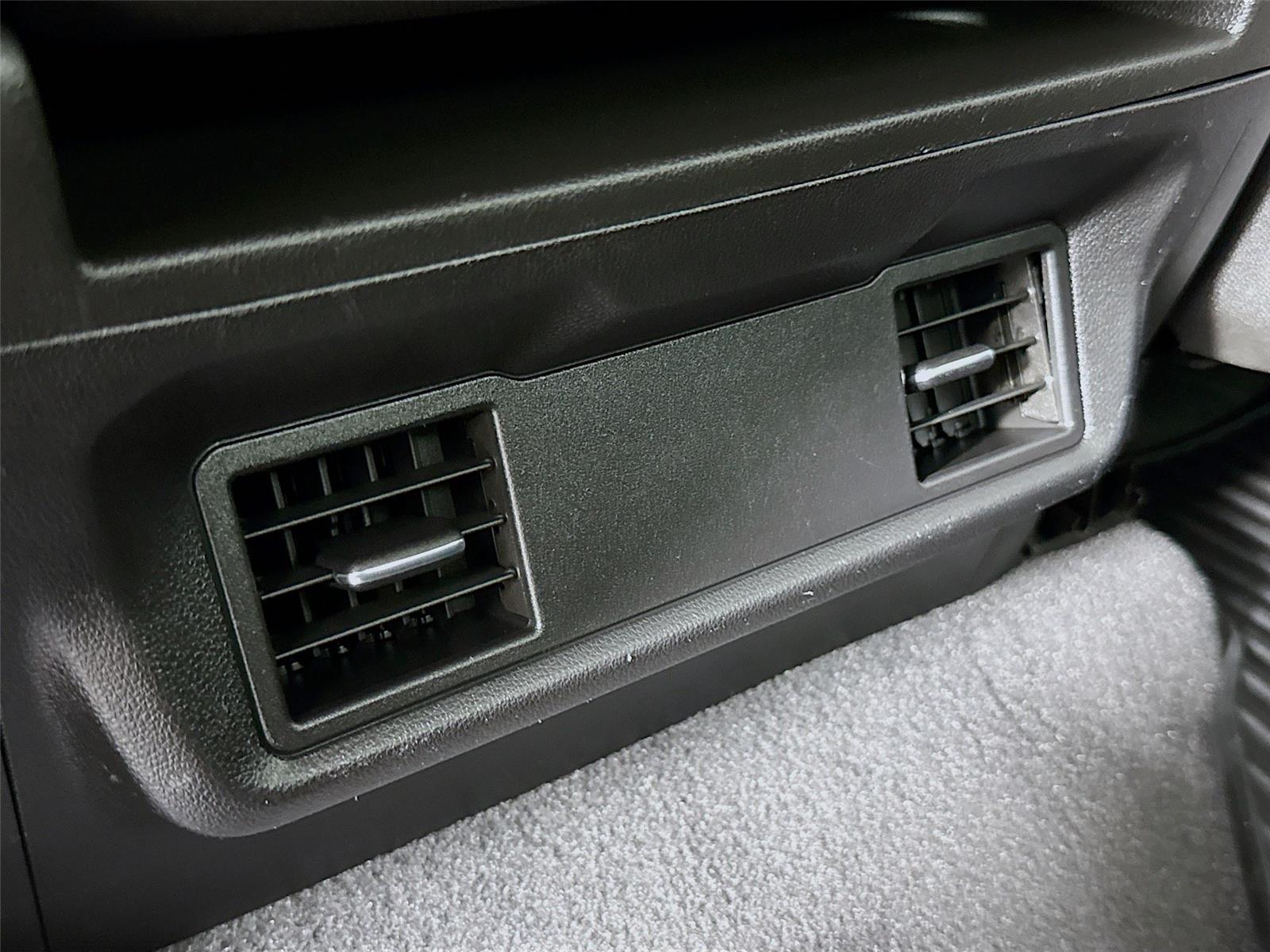 2022 Chevrolet Silverado 1500 Custom photo 21