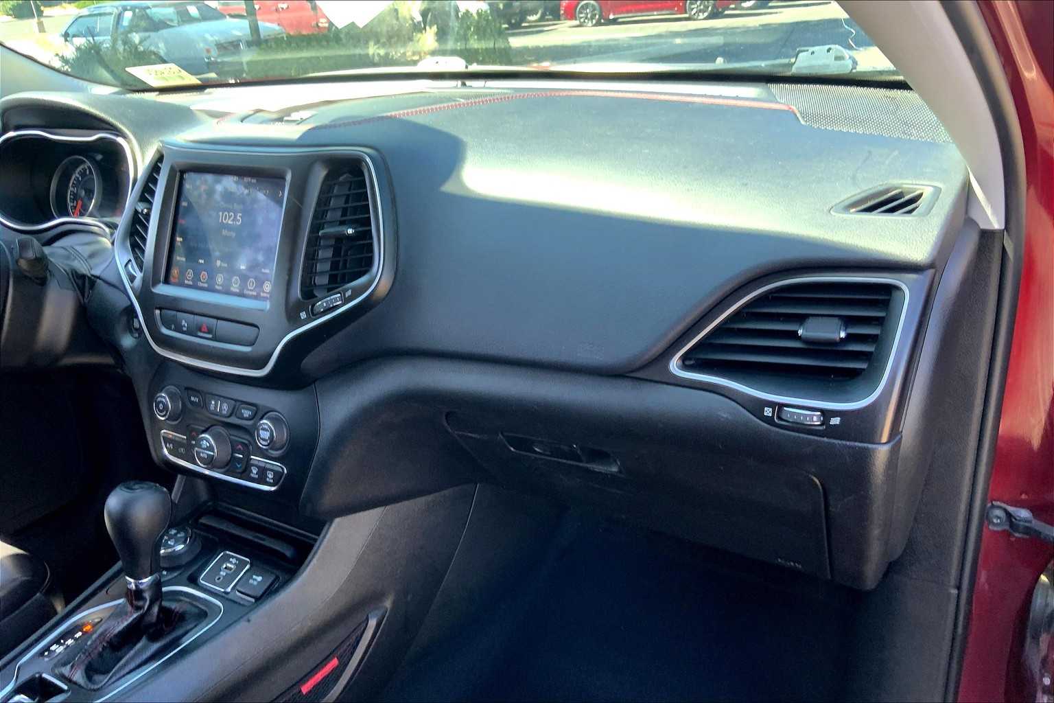 2019 Jeep Cherokee Trailhawk photo 15