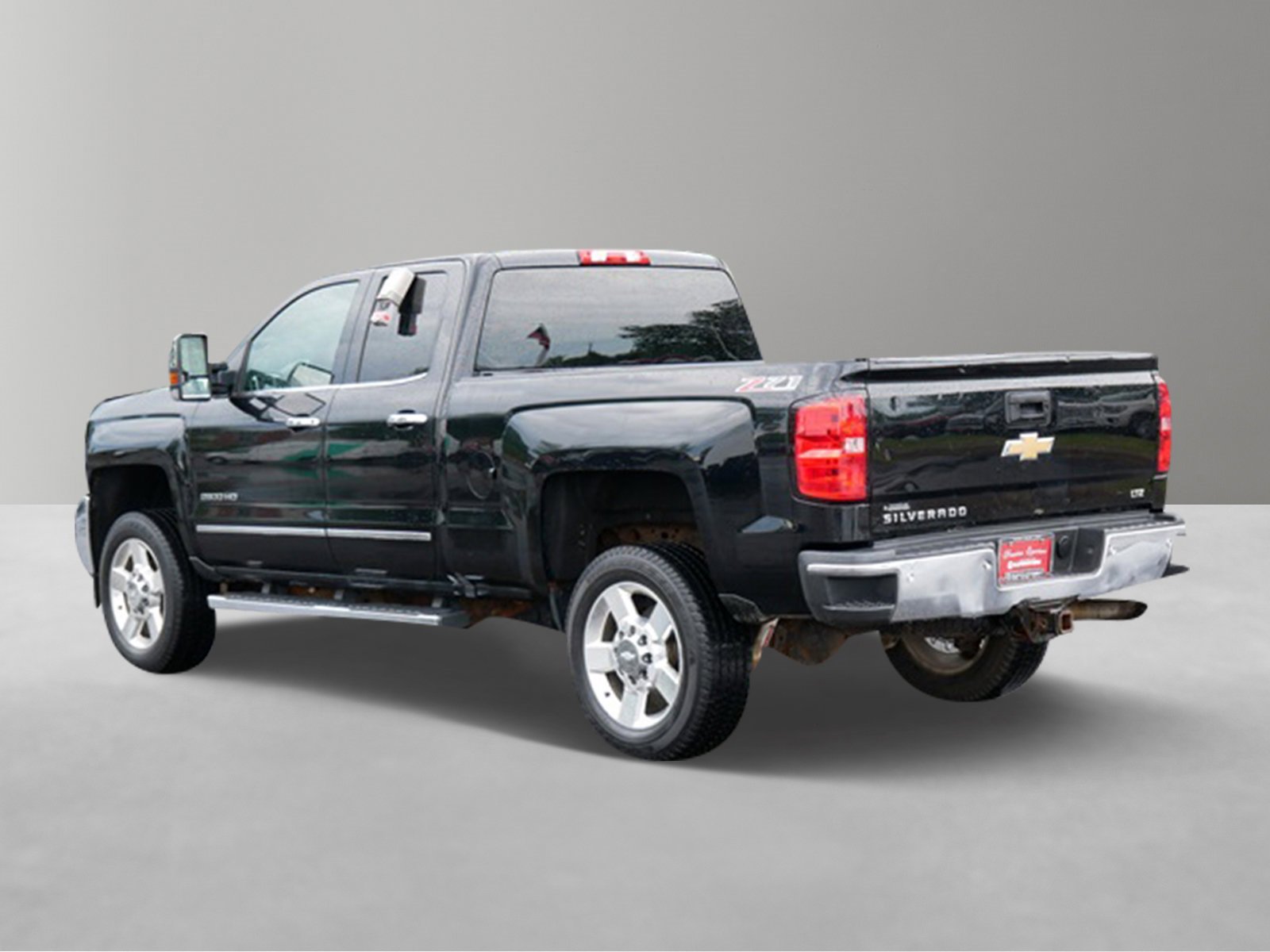 2016 Chevrolet Silverado 2500HD LTZ photo 3