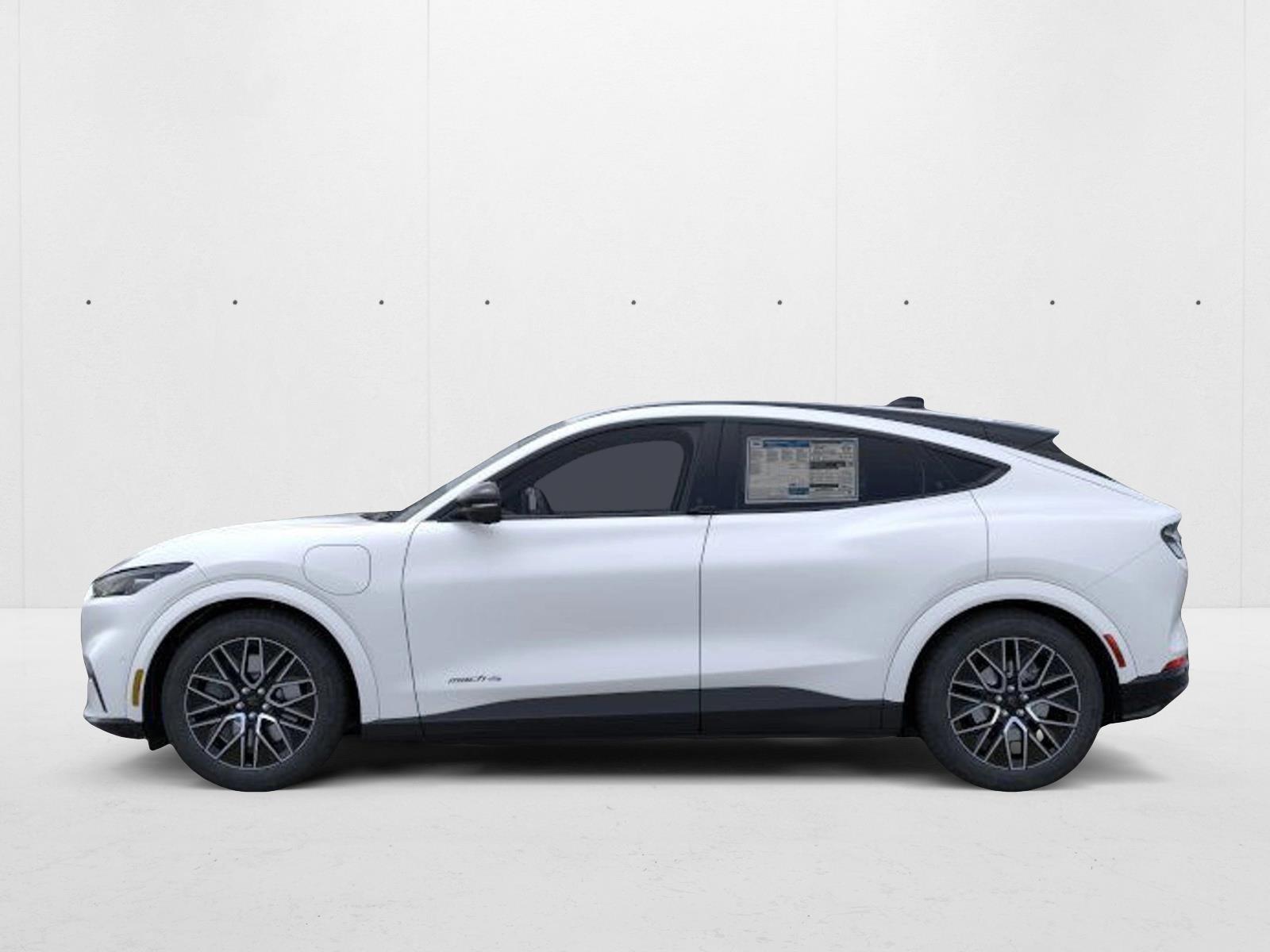 2025 Ford Mustang Mach-E Premium photo 2