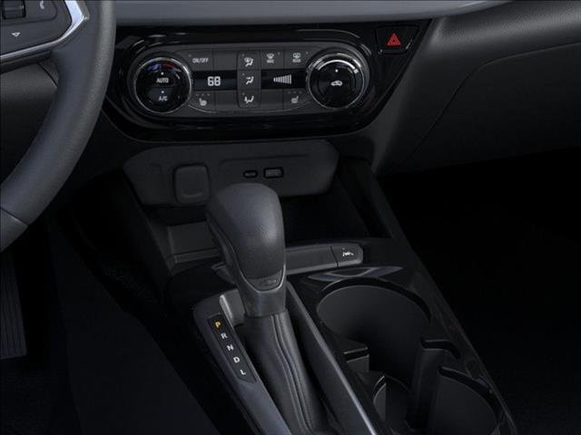 2025 Chevrolet Trax LT photo 18