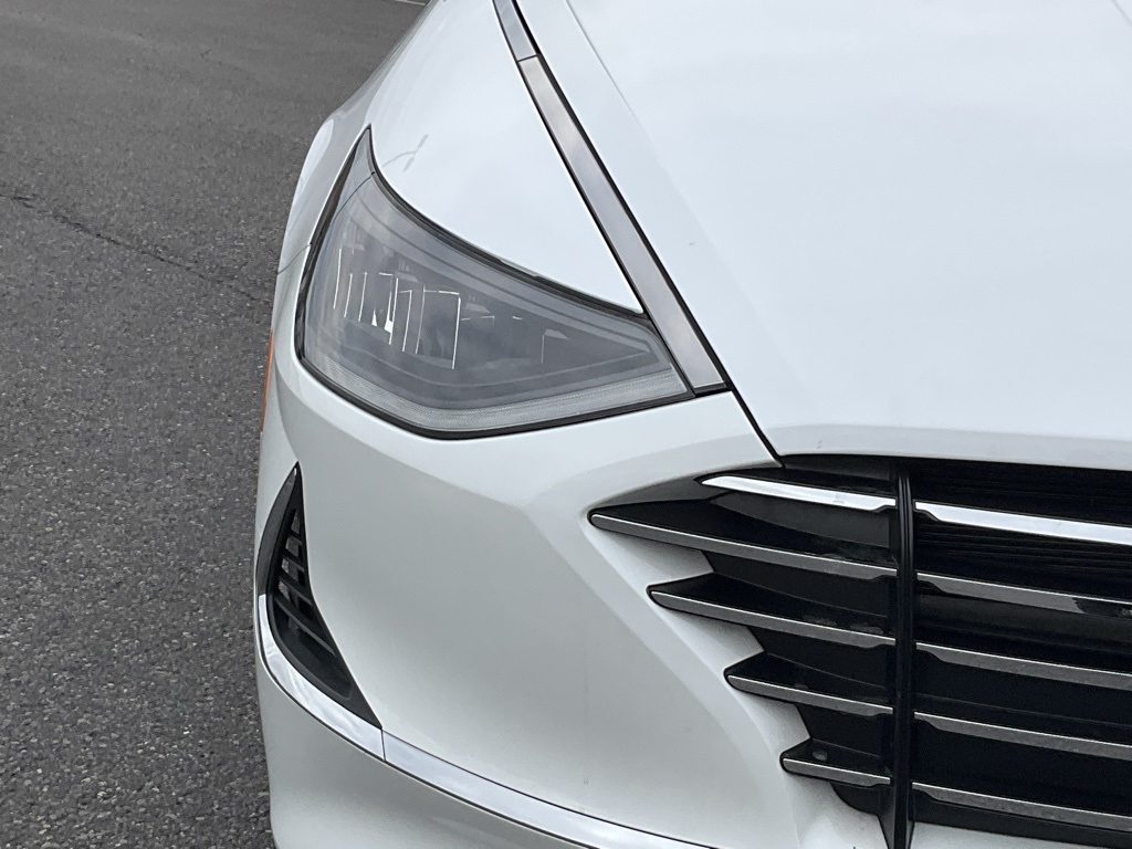 2020 Hyundai Sonata SE photo 2