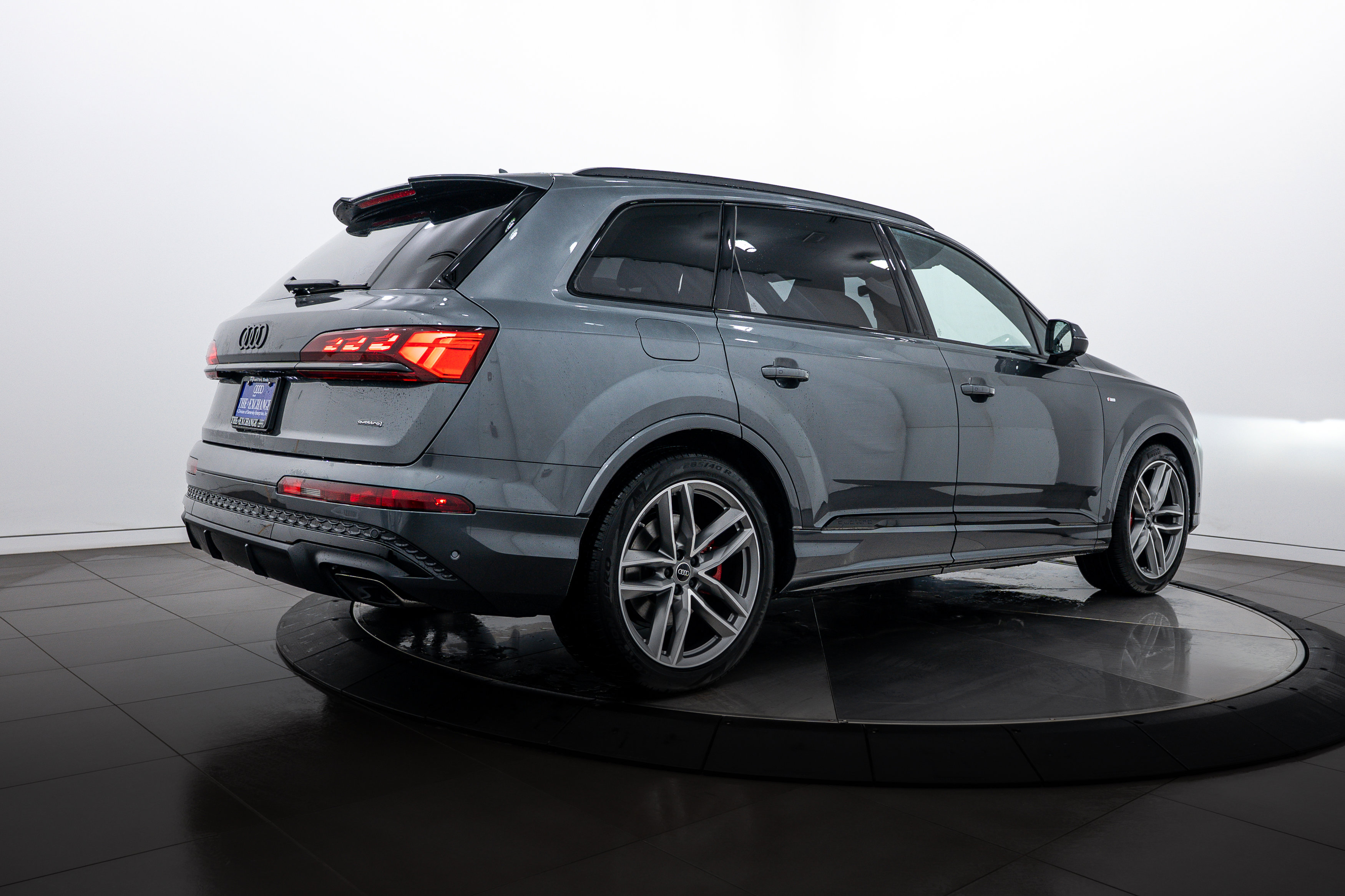 2026 Audi Q7 55 Premium photo 4