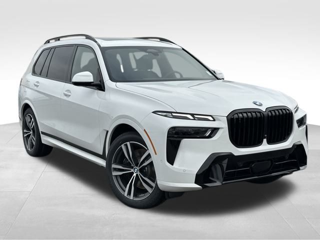 2026 BMW X7 40i's photo