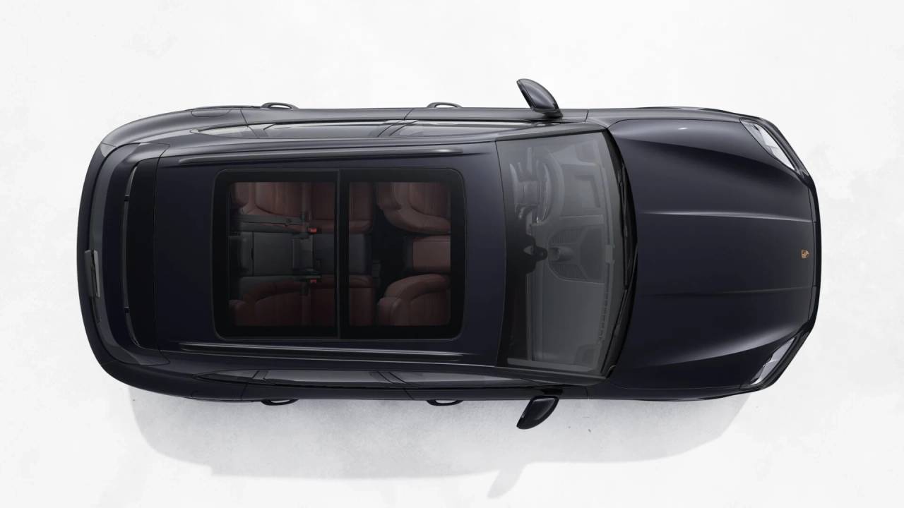 2026 Porsche Cayenne E-Hybrid photo 2