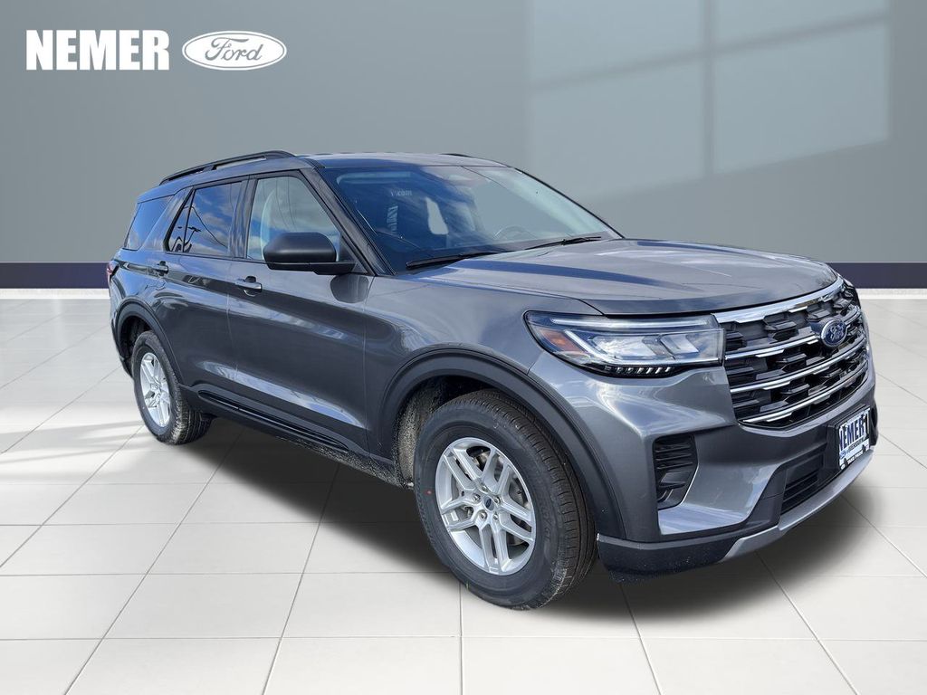 2026 Ford Explorer Active's photo