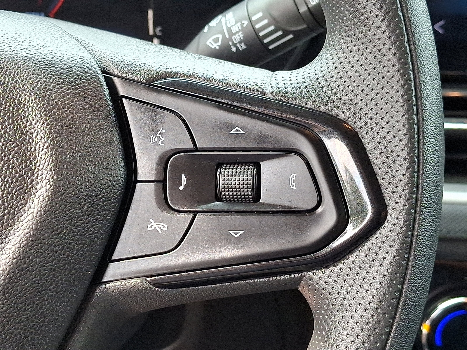 2025 Chevrolet Trailblazer LT photo 25