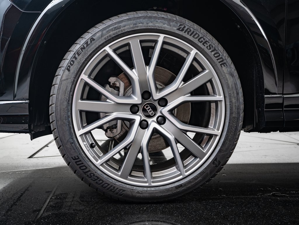 2025 Audi Q3 45 TFSI S line Premium Plus photo 13