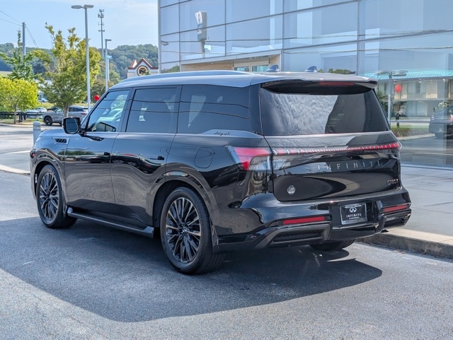 2026 Infiniti QX80 photo 2