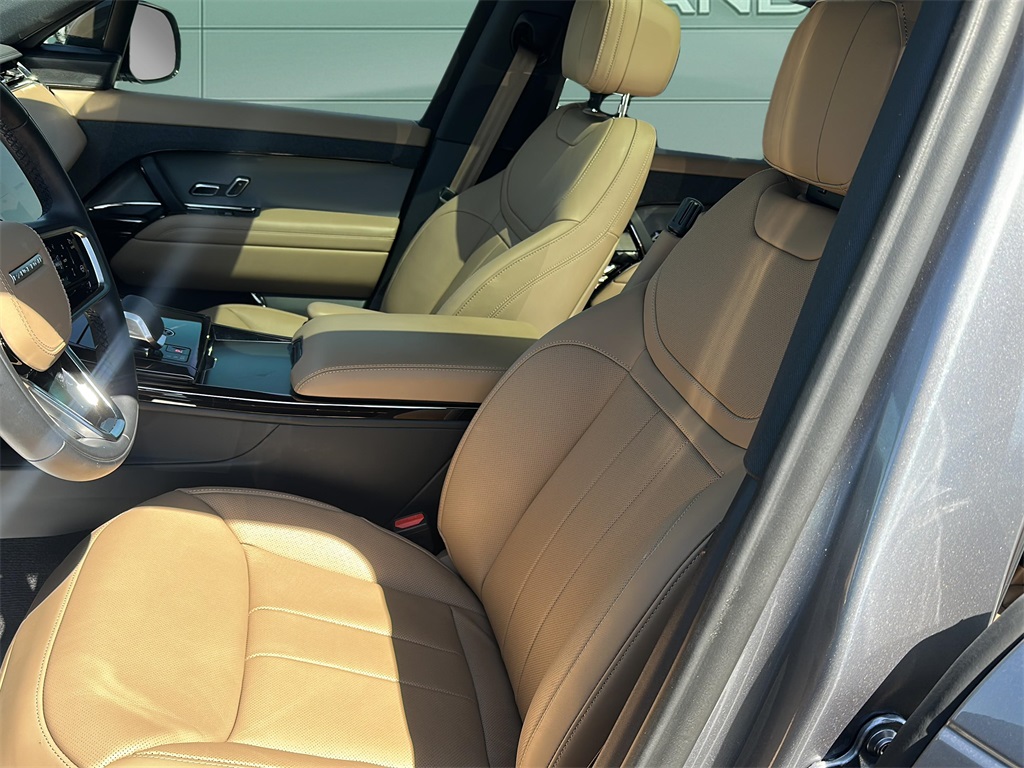 2024 Land Rover Range Rover Sport SE photo 11