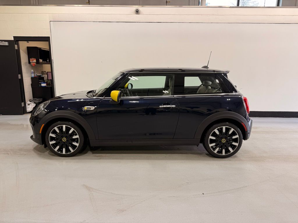 Used 2020 MINI Hardtop 2 Door SE with VIN WMWXP3C00L2M43651 for sale in Golden Valley, MN