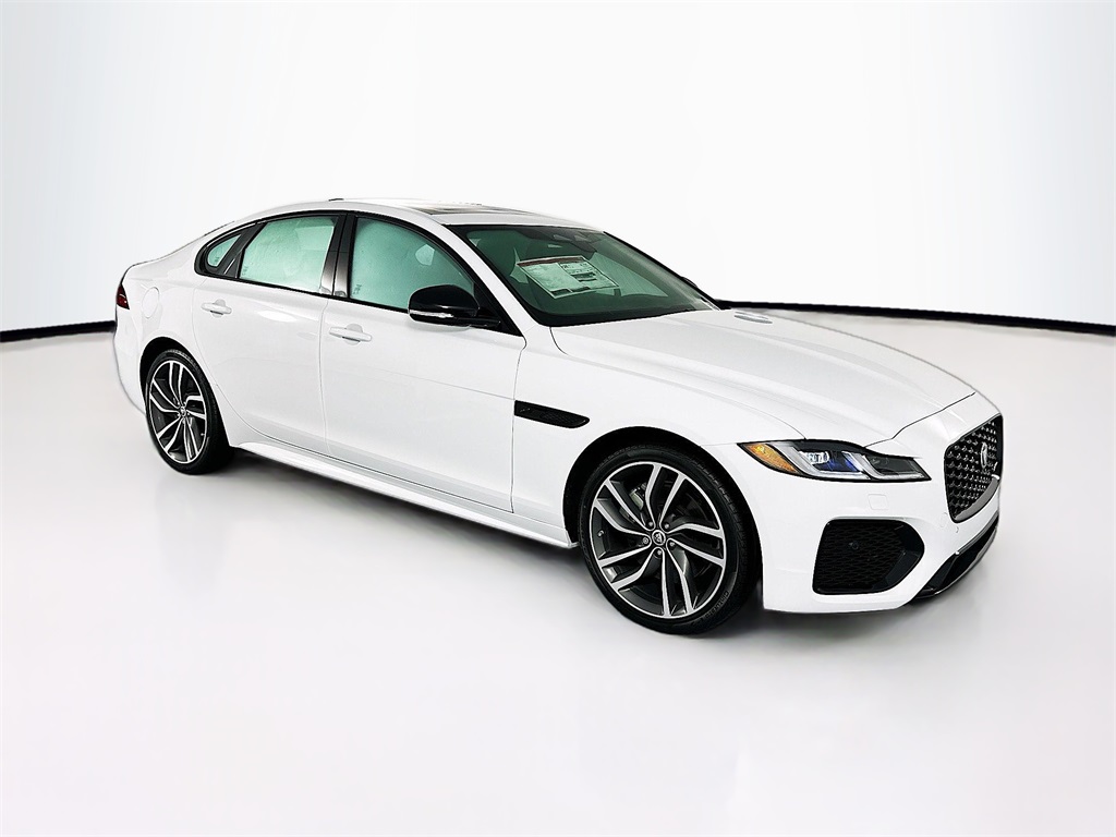 New 2024 White Jaguar R-Dynamic SE image 3