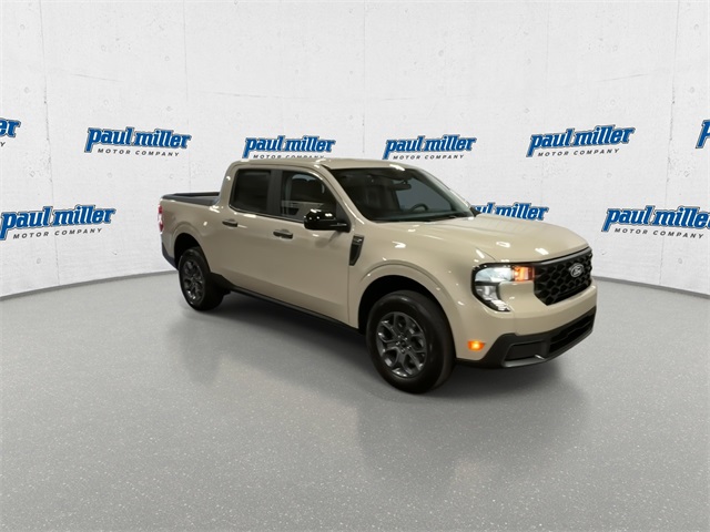 2025 Ford Maverick XLT photo 2