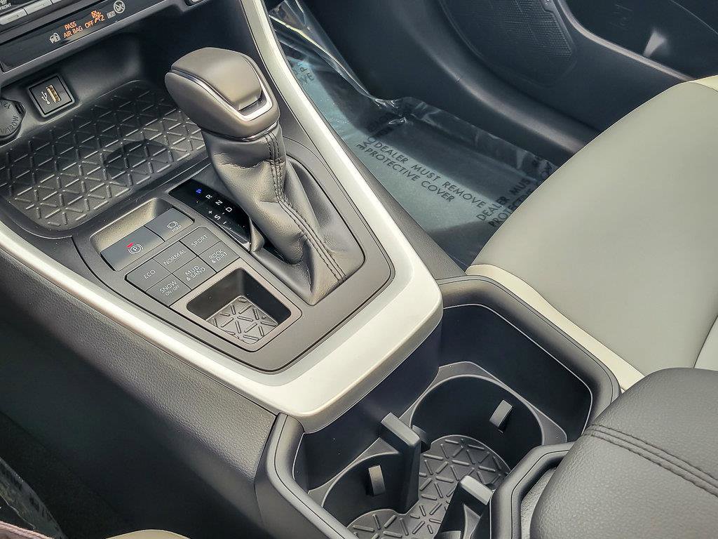 2025 TOYOTA RAV4 - Image 22