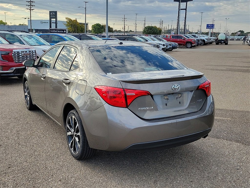 2018 Toyota Corolla XLE XSE photo 7