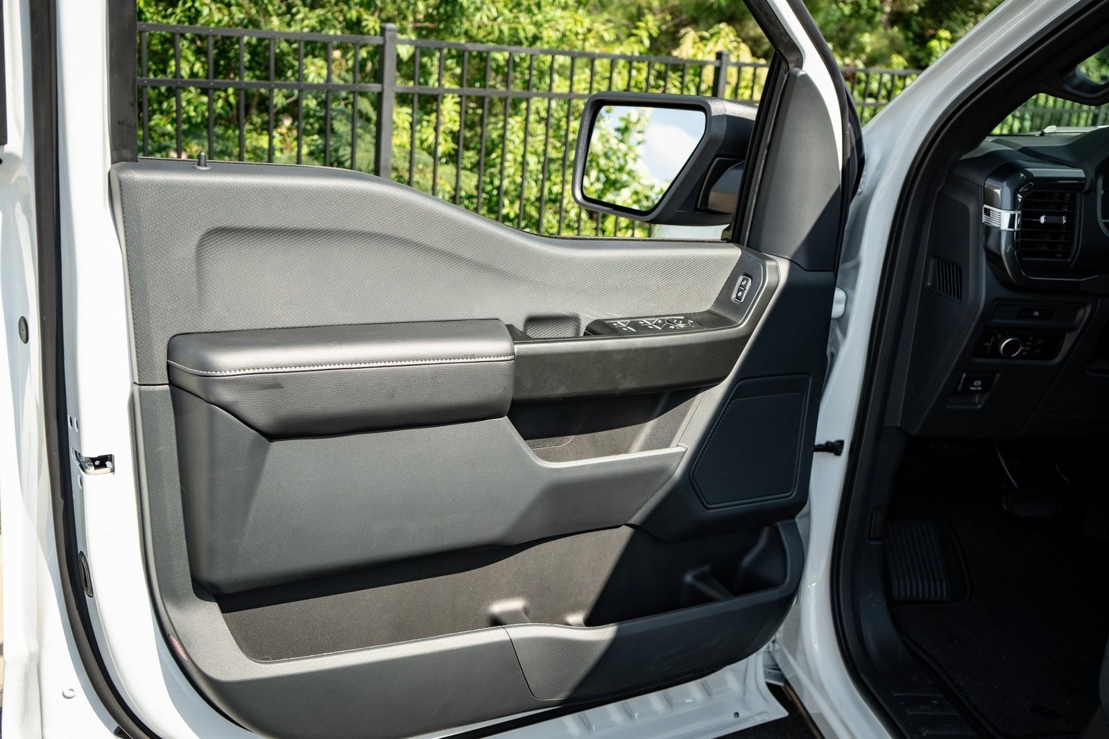 2025 Ford F-150 STX photo 12