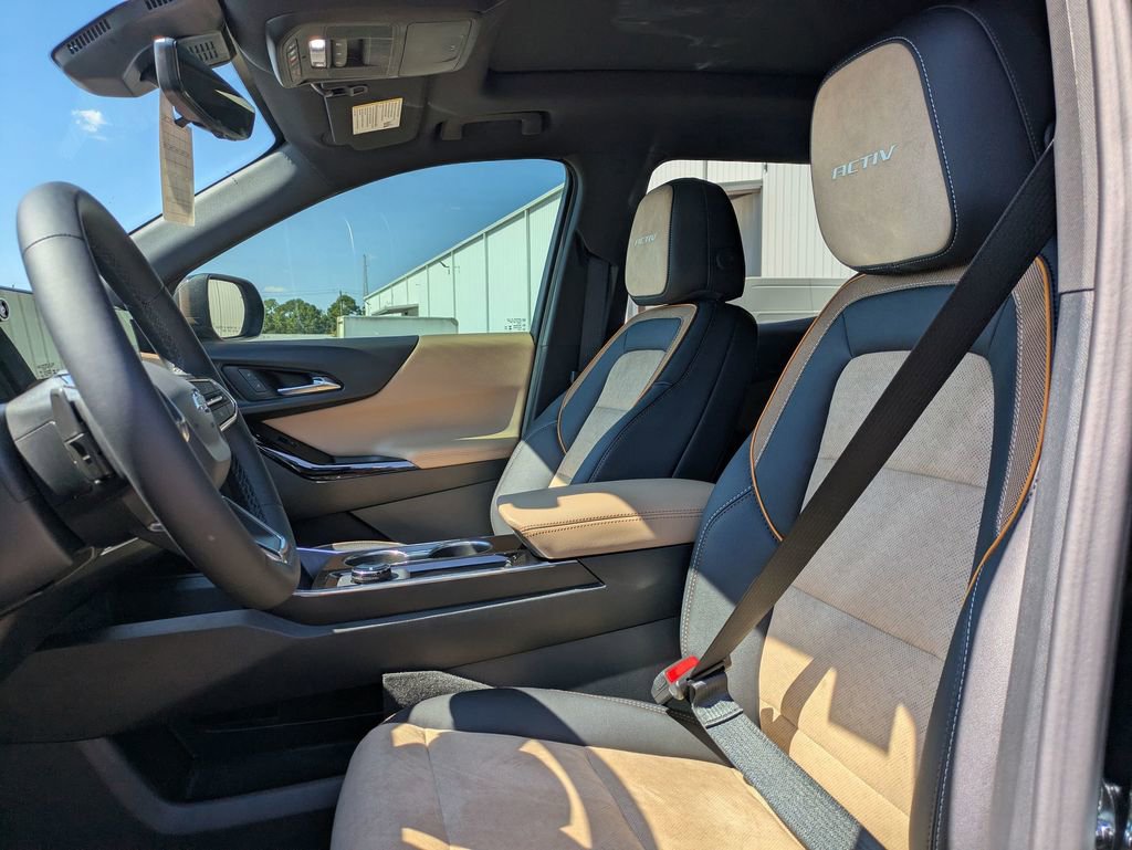 2026 Chevrolet Equinox ACTIV photo 12